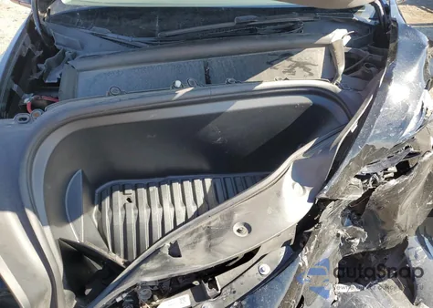 2024 Tesla Model Y из США, поврежденный, VIN 7SAYGDED0RF165551